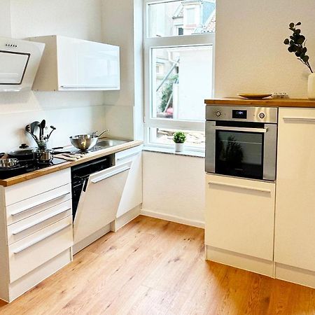 50Qm Apartment In Krefeld Zentral Gelegen Mit Hohen Decken - Beuys Apartments - Krefeld Eksteriør billede