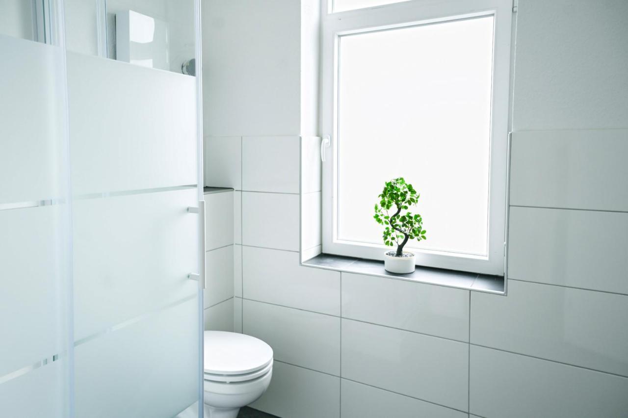 50Qm Apartment In Krefeld Zentral Gelegen Mit Hohen Decken - Beuys Apartments - Krefeld Eksteriør billede