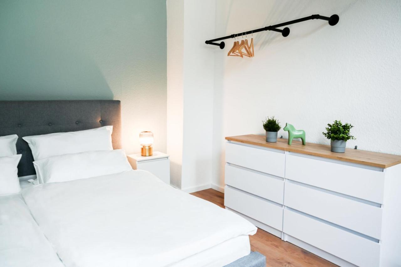 50Qm Apartment In Krefeld Zentral Gelegen Mit Hohen Decken - Beuys Apartments - Krefeld Eksteriør billede